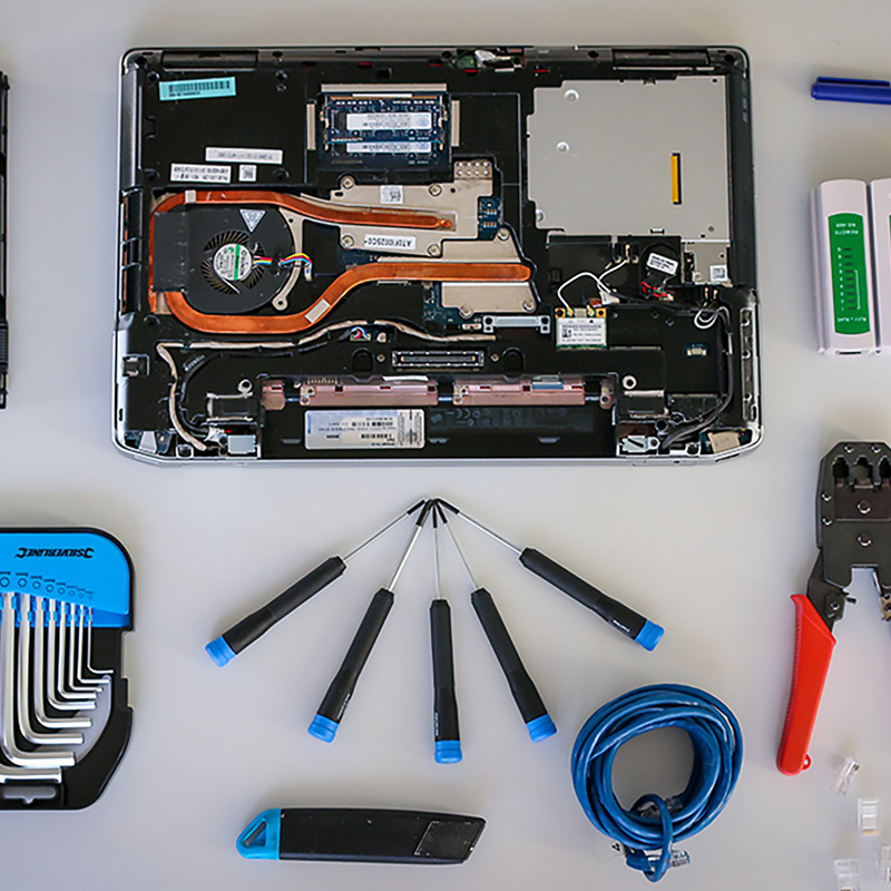 laptop-repair-tools-800px